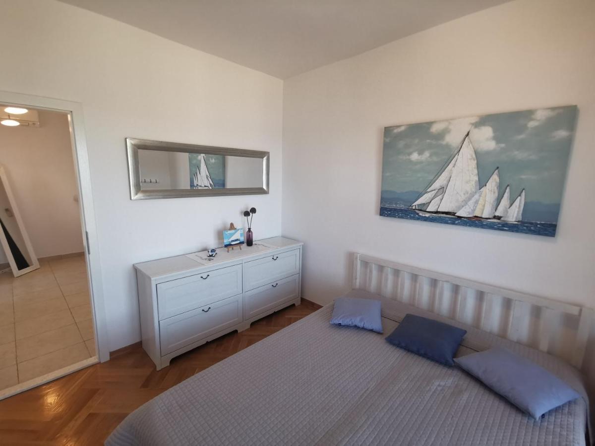 Villa Berg Maslinica Bagian luar foto