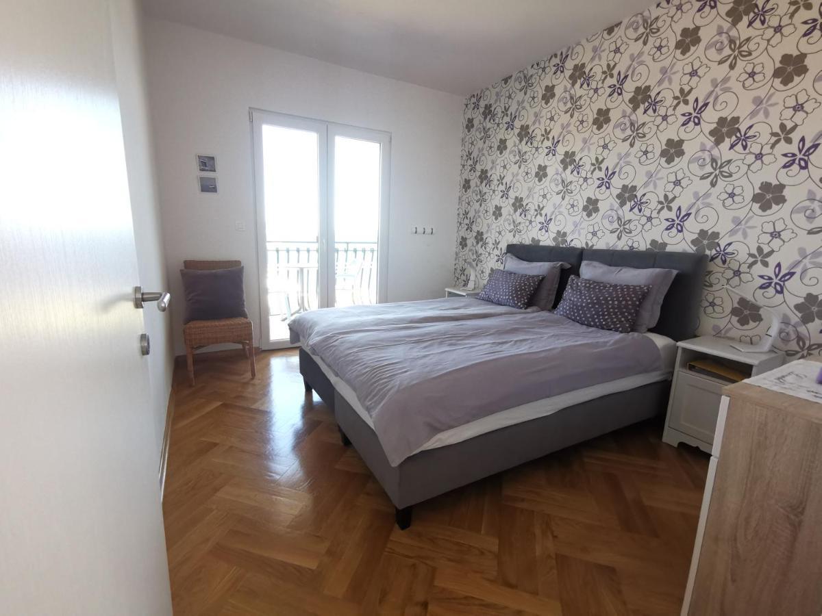 Villa Berg Maslinica Bagian luar foto